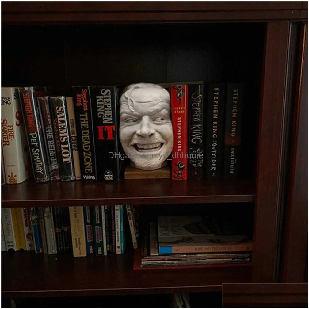 sculpture of the shining bookend library heres johnny sculpture resin desktop ornament book shelf mumr999 210811
