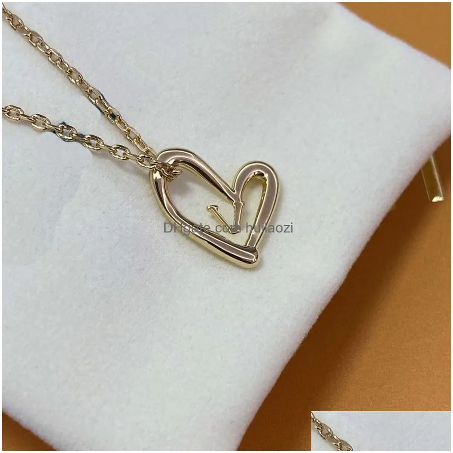 womens mens designer love pendant necklace luxury designer women jeweley bracelet women l letter with love gold chain