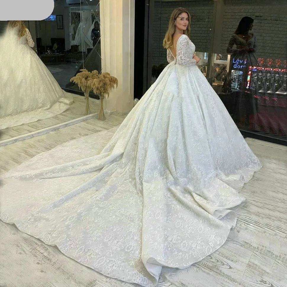 Dubai Arabic Turkish Princess Ball Gown Wedding Dresses Lace Long Sleeves Sexy V Neck Backless Bridal Gowns Formal Church Ceremony Dress For Bride Vestidos CL3065