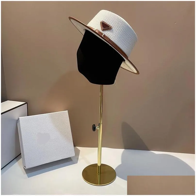 Top Designer Straw Hat Brand Letter Hat Women`s Spring and Summer Versatile Pearl Letter Flat Top Hat Japan Large Brim Sun Protection Beach Hat Shows Small