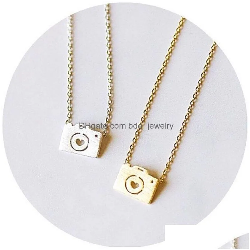 30pcs gold silver love camera necklaces cute pographs pictures shooting clavicle jewelry accessory necklaces for favors200m