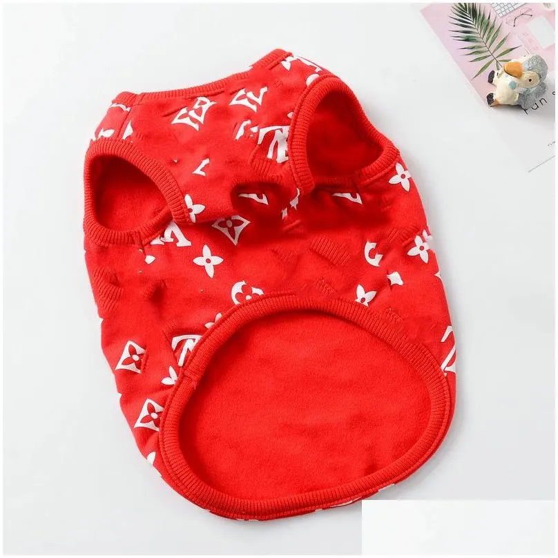 Brand Dog Apparel Classic Designer Dog Clothes Pattern Fashion clothing Summer Cotton Pets T-Shirts Soft Breathable Puppy Kitten Pet Shirts for Small