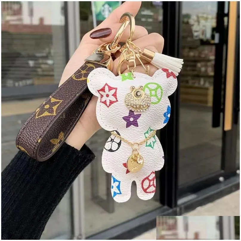 New Designer Key Chain Mono Accessories Key Ring Leather Letter Pattern Gift Designer Pack Decoration Bag decorations Support wholesale