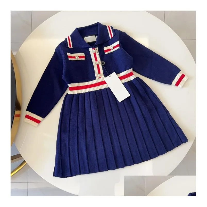 girl baby designer autumn and winter classic long-sleeved knit dress fashion girl baby princess dress size 90-140cm d002