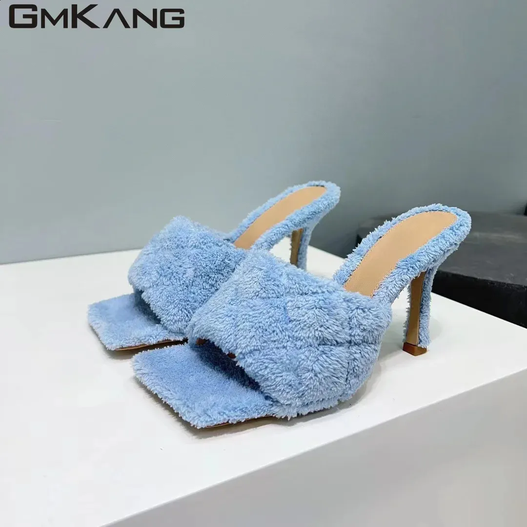 Slippers s Rabbit Hair Slippers Women Fashion Walk Show Mules Shoes Female Candy Color Fur Outdoors Comfort Leisure Slides Woman 231219