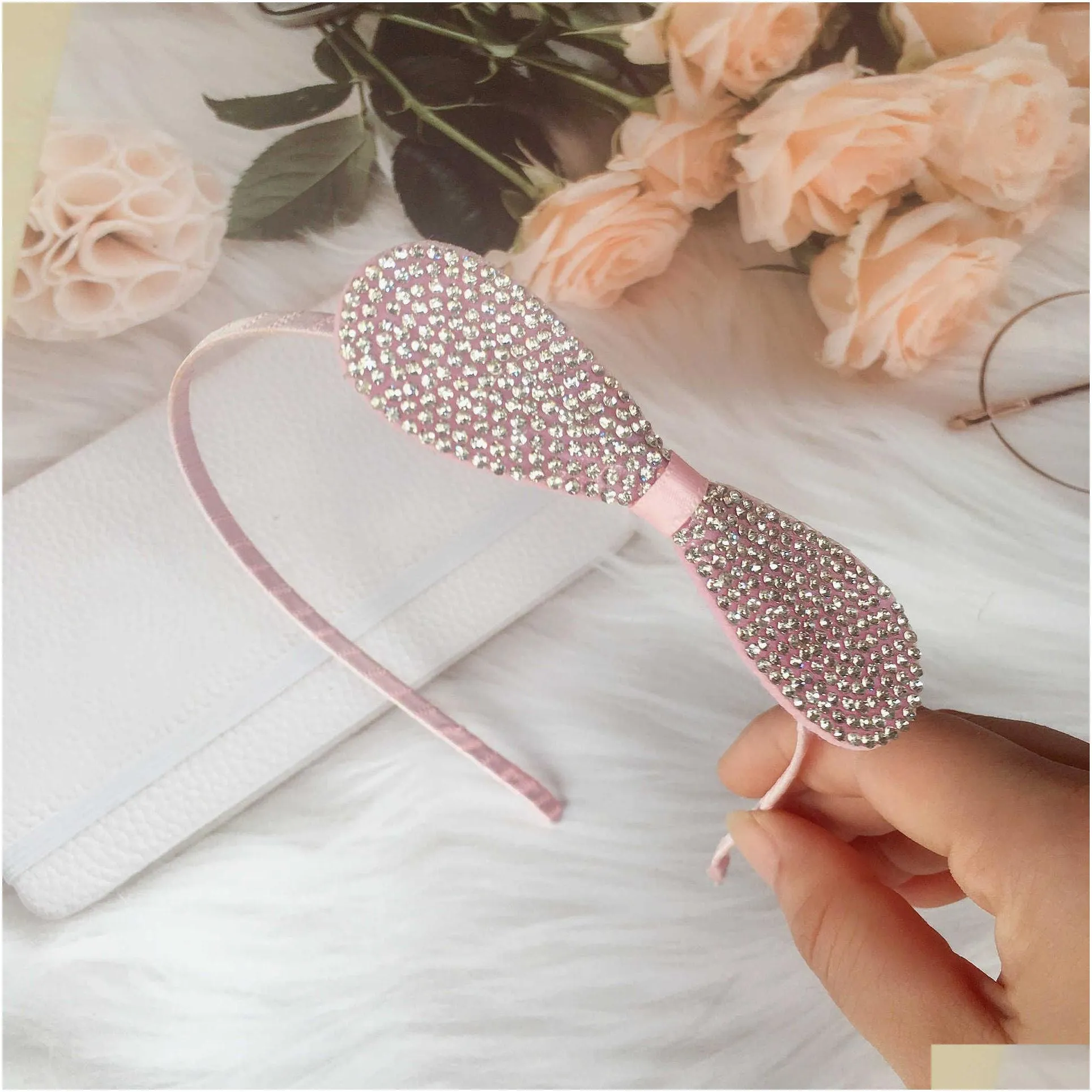 Hair accessories for cats discount