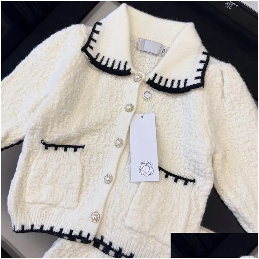 Clothing Sets Designer Baby Girls Children Long Sleeve White T-shirt Classic Brand Clothes Spring Kids Spring Dress Set Luxury Letter Clothes size 90cm-140cm