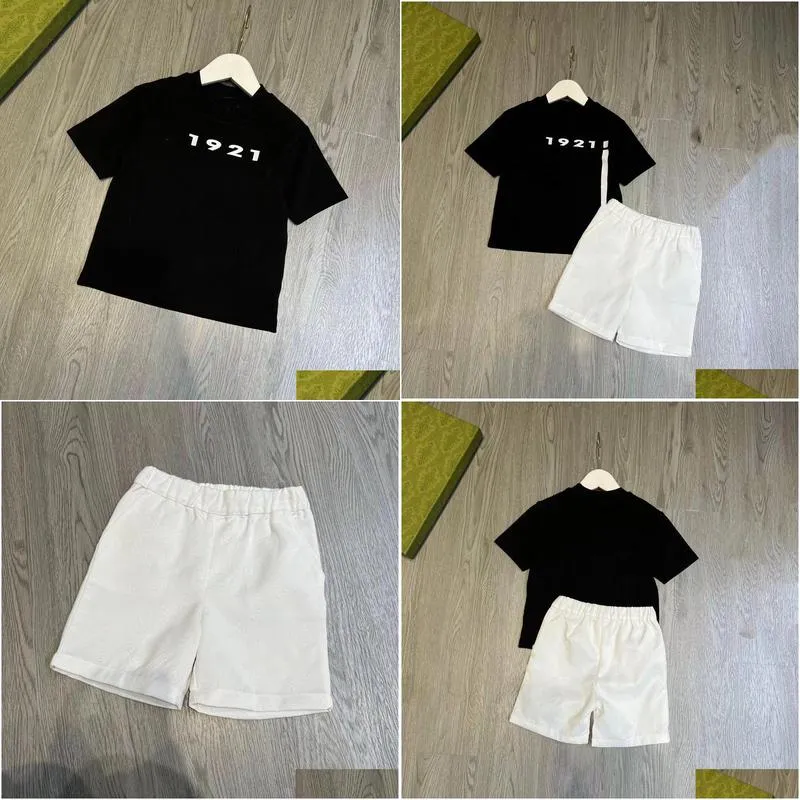 Childrens Set Suit T-shirt Boys Girls Sets Kids Short Sleeve Top Child Designer Clother With letter Black Size 90-160