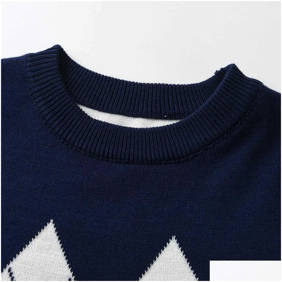 Pullover Autumn and winter boys warm sweater patterned lattice hood long -sleeved sweater college wind baby boy knit sweaterL231215