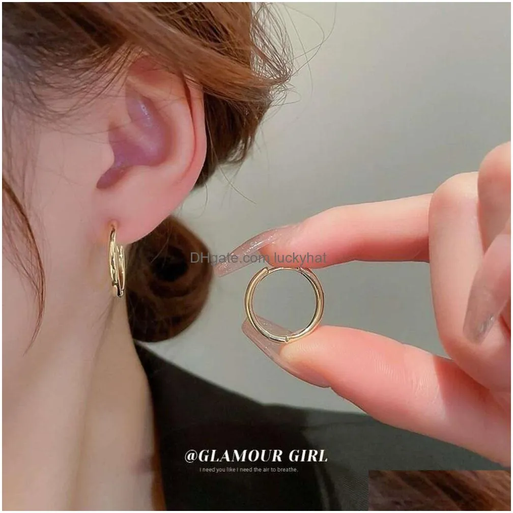 Charm Go To Windy Places With The Same Simple Circar Plain Ring Metal Style Earrings High-End And Elegant Drop Delivery Jewelry Earrin Dhju0