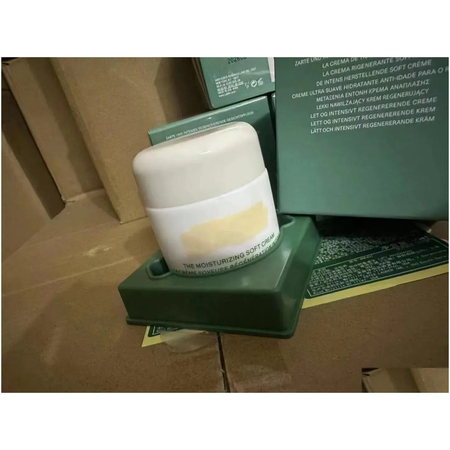 Other Health & Beauty Items Moisturizing Soft Cream 60Ml Regeneration Intense Creme Shop Drop Delivery Health Beauty Dhjjh