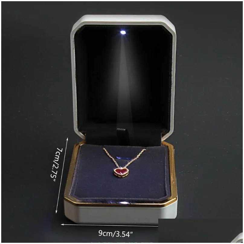 3 colorluxury bracelet box square velvet wedding ring case jewelry gift box with led light for proposal engagement wedding 220509