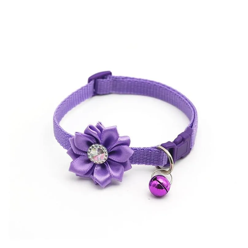 Dog Collars & Leashes Pet Cat Collar Bell Flower Adjustable Easy Wear Buckle Dog Bells Lovely Necklace Supplies Accessories Drop Deliv Dhpps