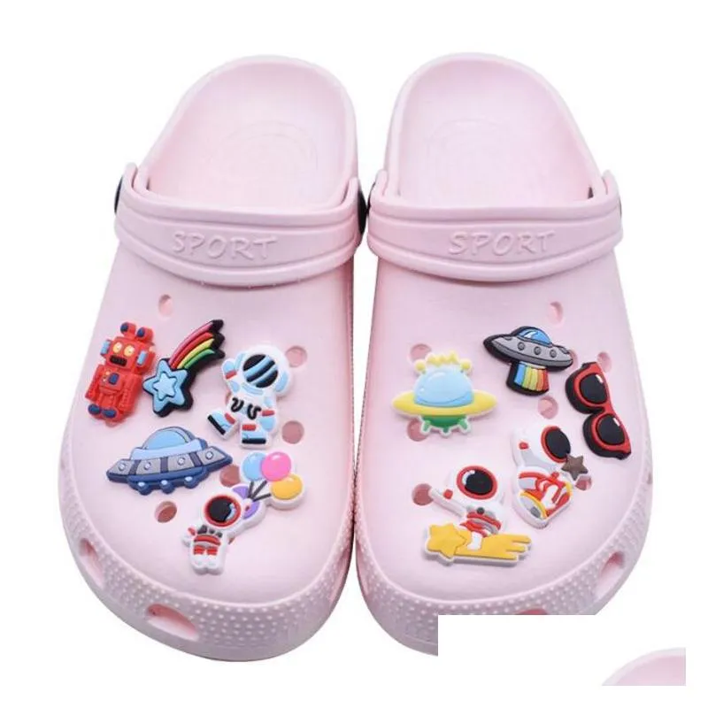 Shoe Parts & Accessories Pvc Shoe Charms Shoes Designer Wholesale For Kids Gift Drop Delivery Shoes Accessories Dhyne