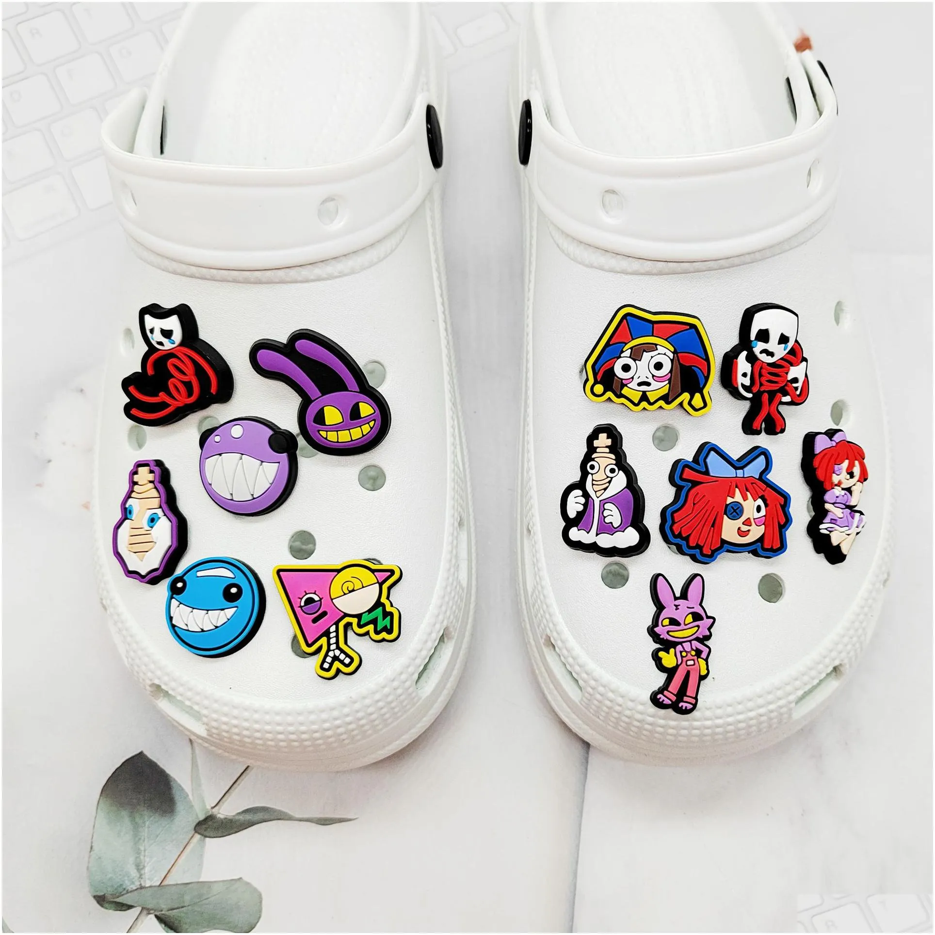 kids baby girl boys movie film charms anime charms wholesale childhood memories funny gift cartoon charms shoe accessories pvc decoration buckle soft