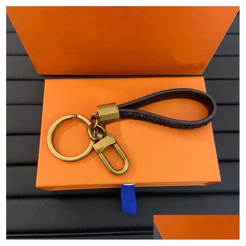 Keychains & Lanyards Fashion Luxury Designer Keychain Classic Brands Key Buckle Flower Letter Pattern Genuine Leather Golden Keychain Dhvrg