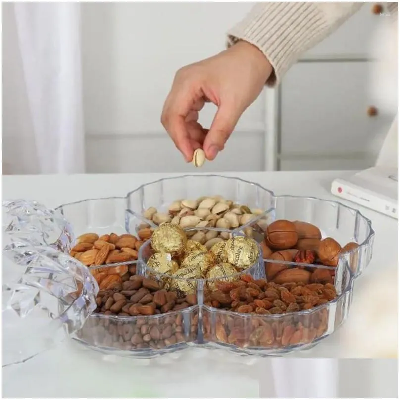 Plates 6 Compartment Snack Tray Dustproof Round Serving With Lid Plastic Divided For Dried Fruits