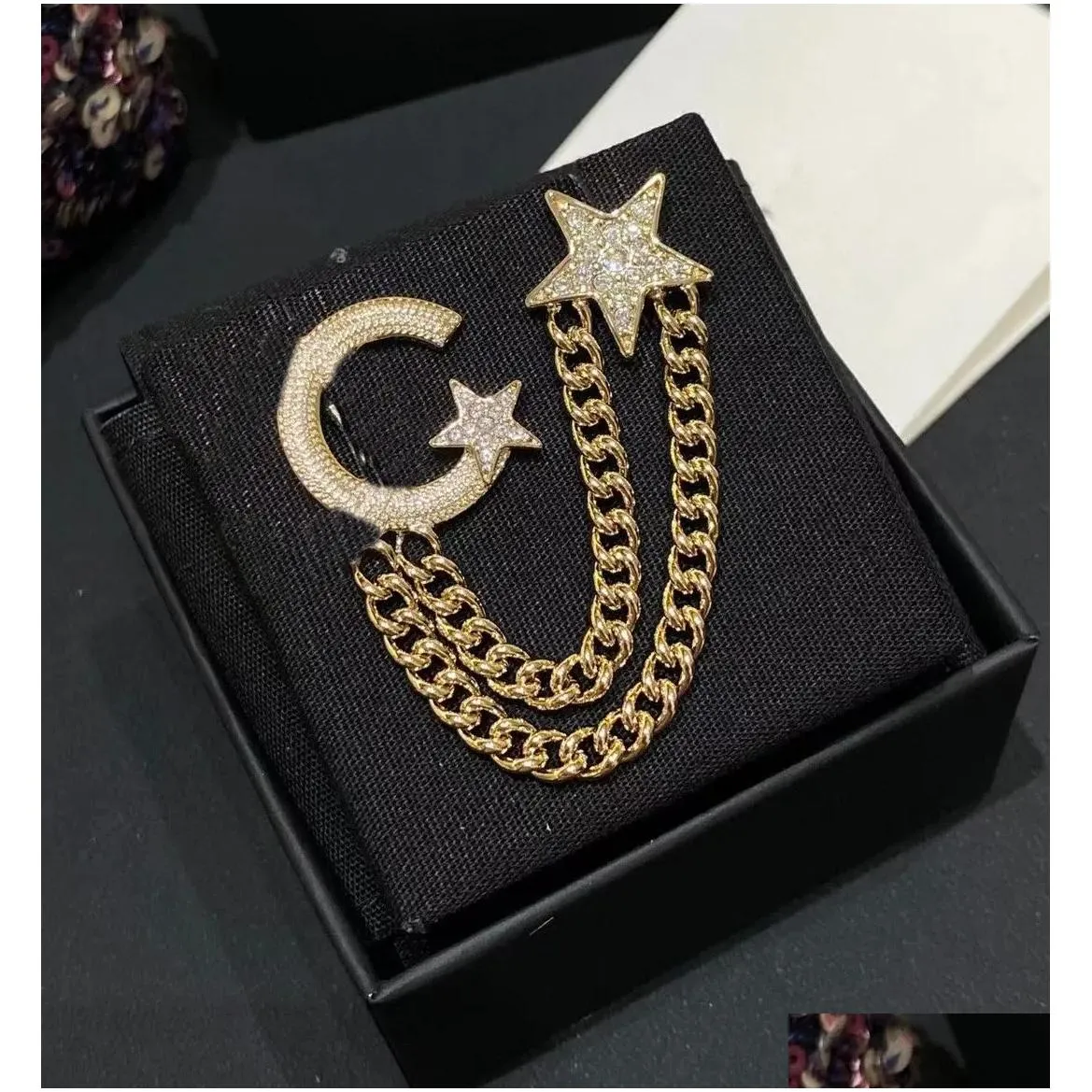 Charm 2023 Luxury Quality Charm Pendant Necklace With Diamond And Star Shape Chain Design In 18K Gold Plated Have Box Stamp Ps7400B D Dhbut
