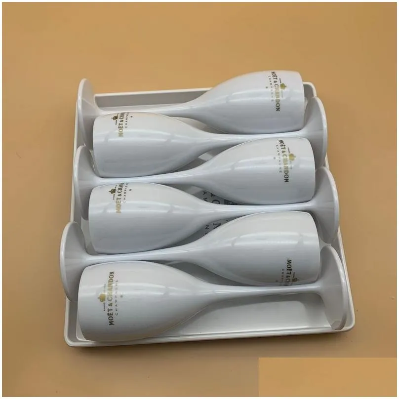 MOET & CHANDON ICE BUCKET CHAMPAGNE FLUTE SET White Plastic Champagne Party Sets270C