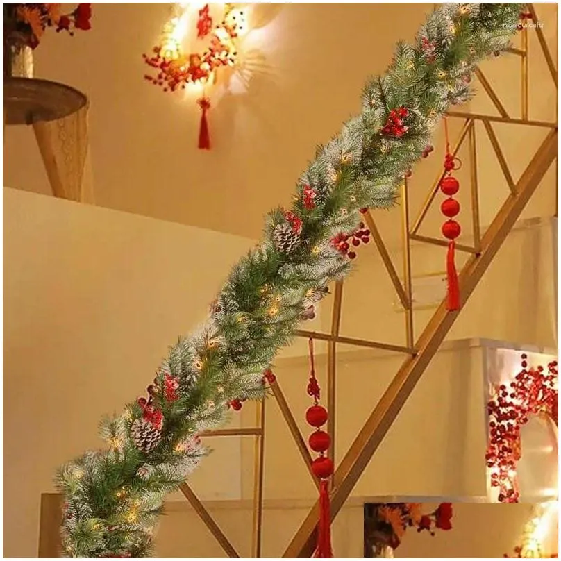 Decorative Flowers Christmas Garland Decorations Light With Red Berry 70.8inch Aesthetic Thickened Battery Operated Pine