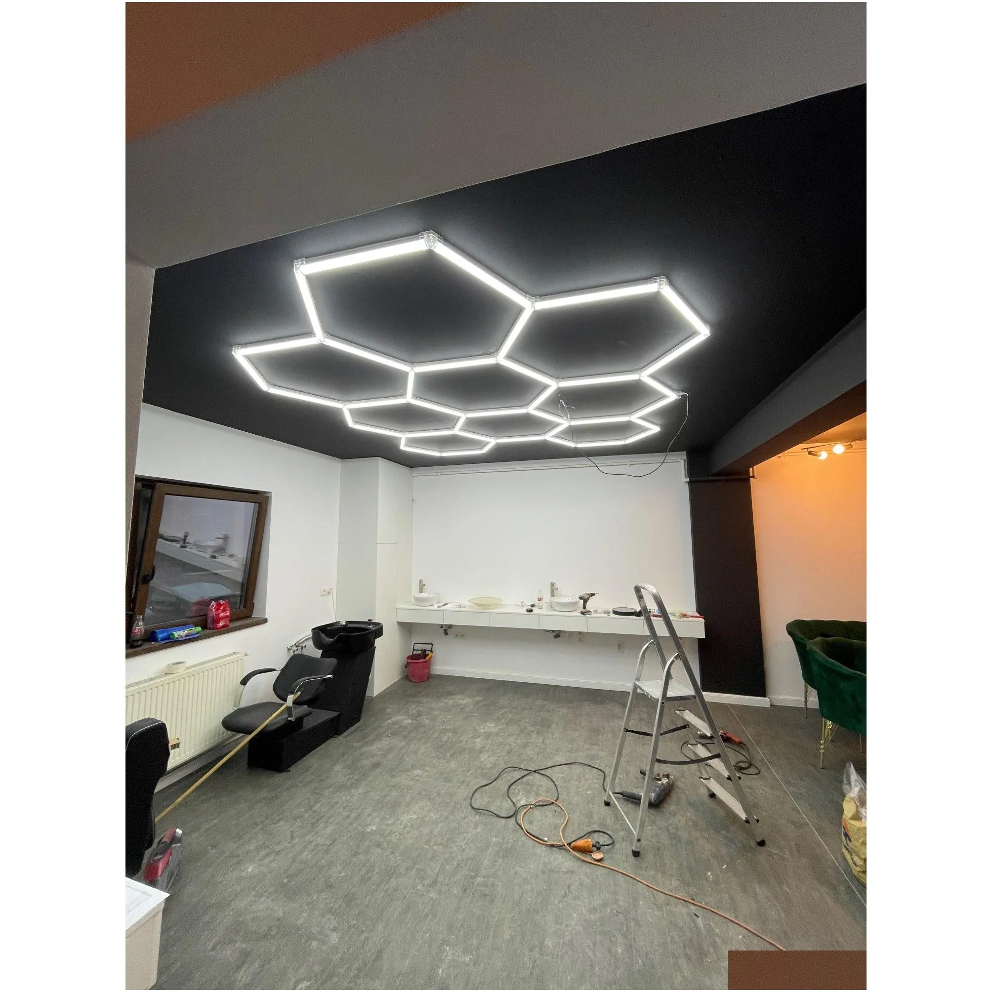 Popular One-step Connection Honeycomb Shape Led Light for Barber Shop Car Showroom Auto Workshop Customized Without Border