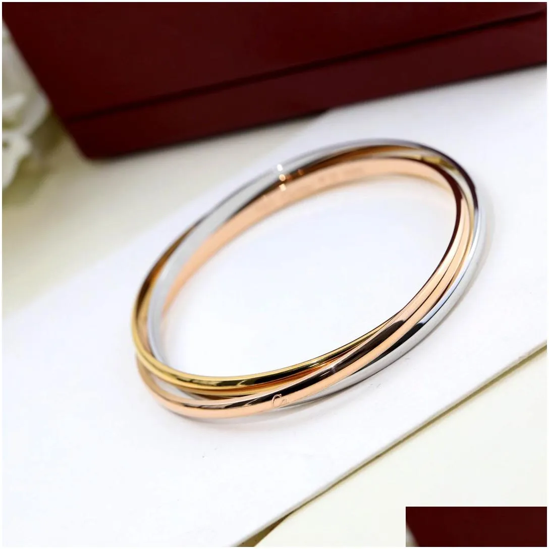 Bracelet Designer Bracelets Luxury Bracelet Fashion Metal Design Simple Style Temperament Matching Jewelry Men Women Birthday Gift Christmas Gift very