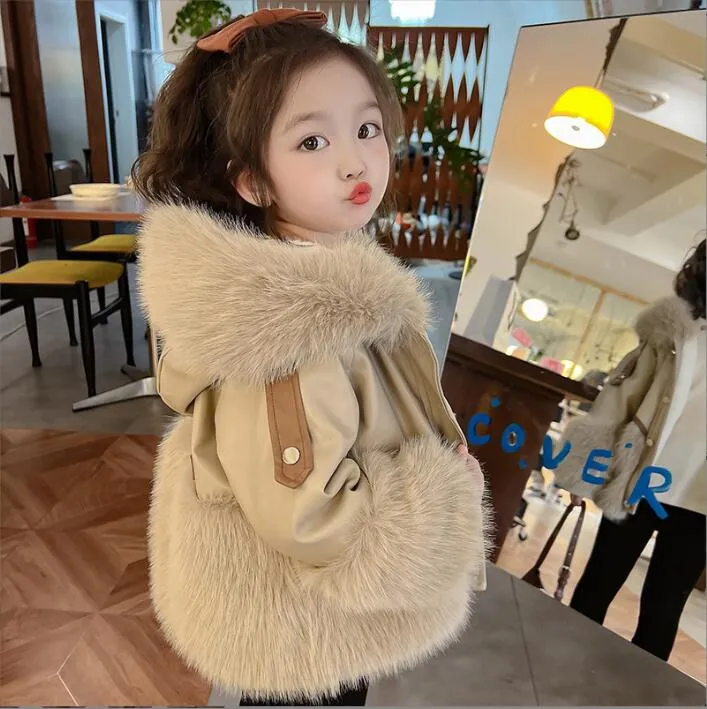 girls autumn and winter coat 2023 new baby winter fashionable plush leather coat childrens top little girl fur