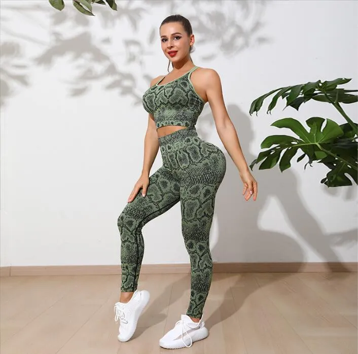 python pattern sports set for women with shoulders and beautiful back yoga dress waist closing sports style yoga set