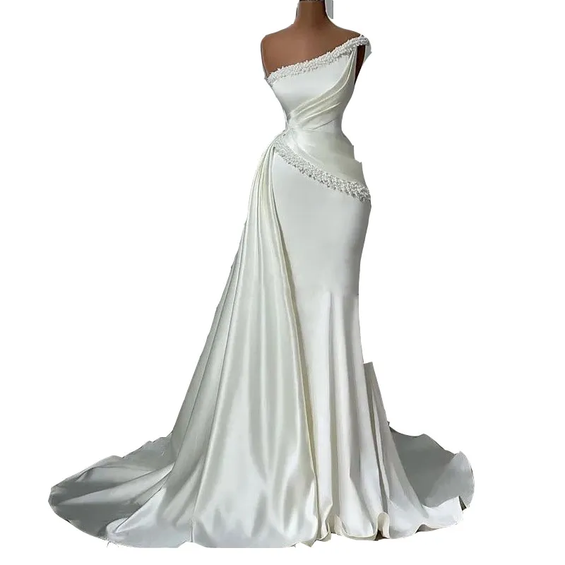 2024 Sexy Wedding Dresses Bridal Gowns Crystal Beads Pearls Mermaid Sleeveless One Shoulder Satin Custom Made Country Plus Size Sweep Train Overskirts