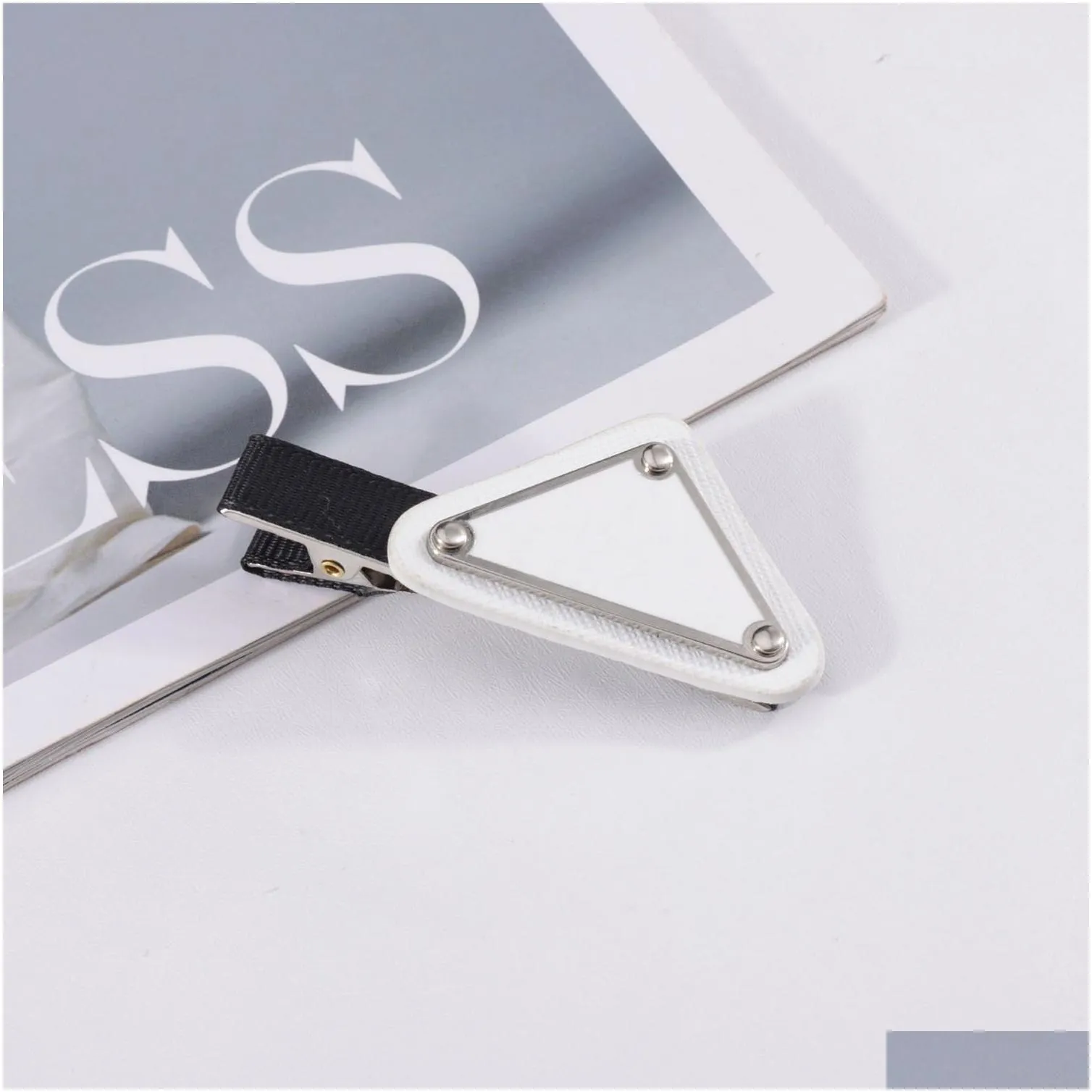 Letter Printing Hair Accessories 12 Styles Luxury Designer Triangle Outdoor Sports Breathable Hairclips Headwrap