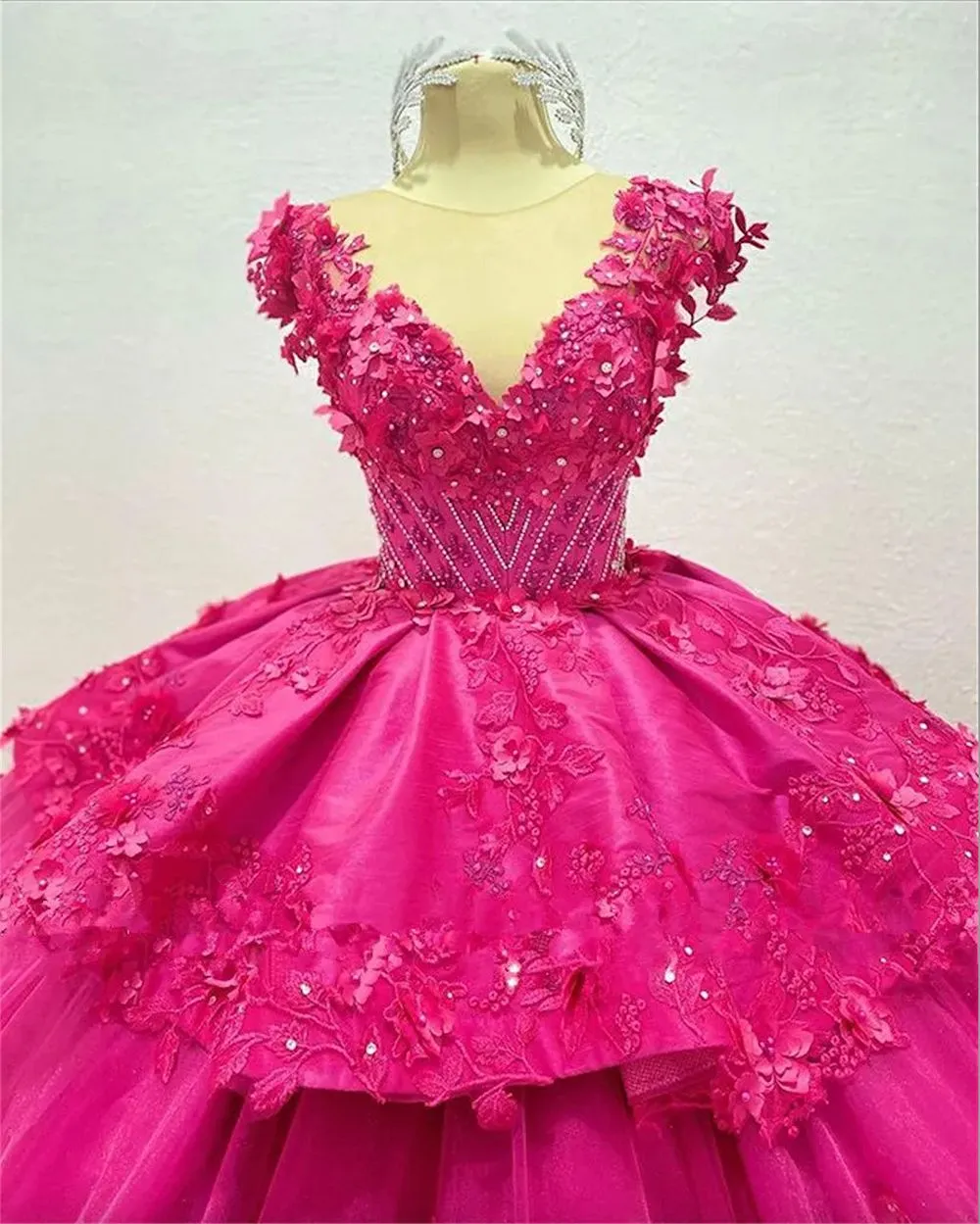 2024 Sexy Quinceanera Dresses Fuchsia Cap Sleeves V Neck 3D Floral Flowers Crystal Beads Tulle Peplum Sweet 16 Party Dress Vestidos De 15 Prom Party Gowns Floor Length