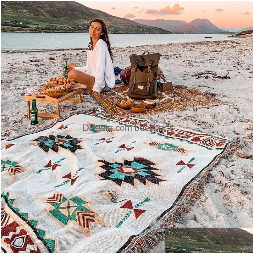 Blanket Christmas Tassel Knitted Beach Picnic Outdoor Cam Ethnic Bohemian Striped Plaid For Beds Sofa Mats 221122 Drop Delivery Dhr46