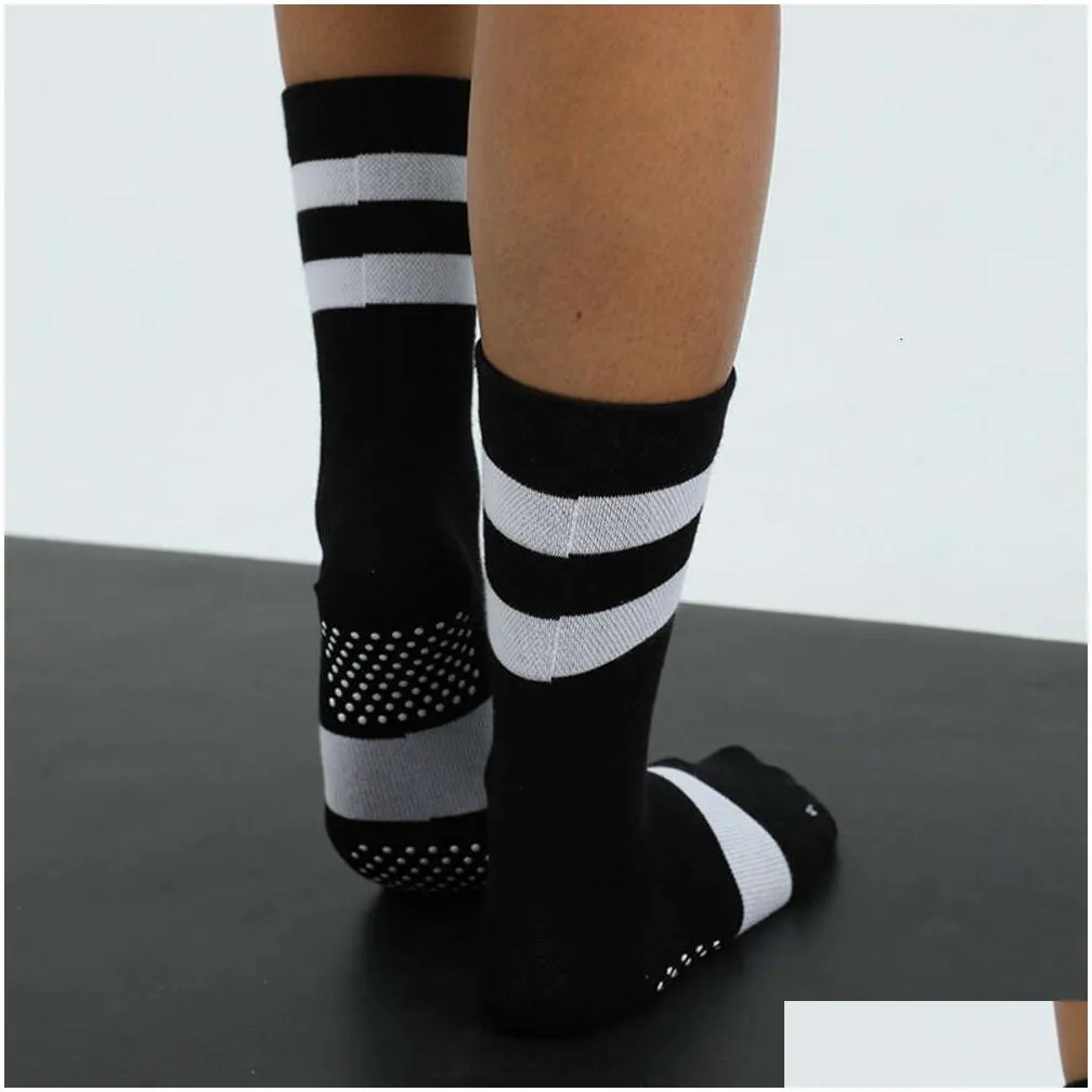 Lu Yoga Lemon Sports Socks Brand With Sile Non-Slip Wear-Resistant Comfortable Fitness Cycling Football Drop Delivery Dhotu