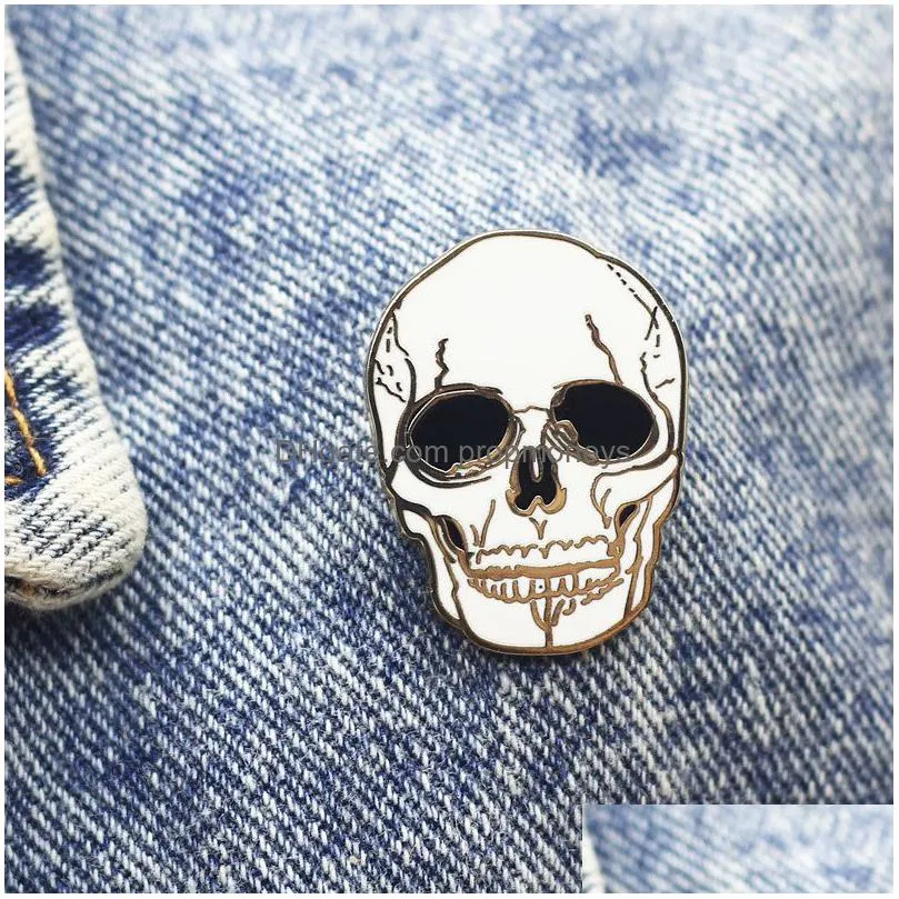 halloween horror dark movie film quotes badge cute anime movies games hard enamel pins collect cartoon brooch backpack hat bag collar lapel badges