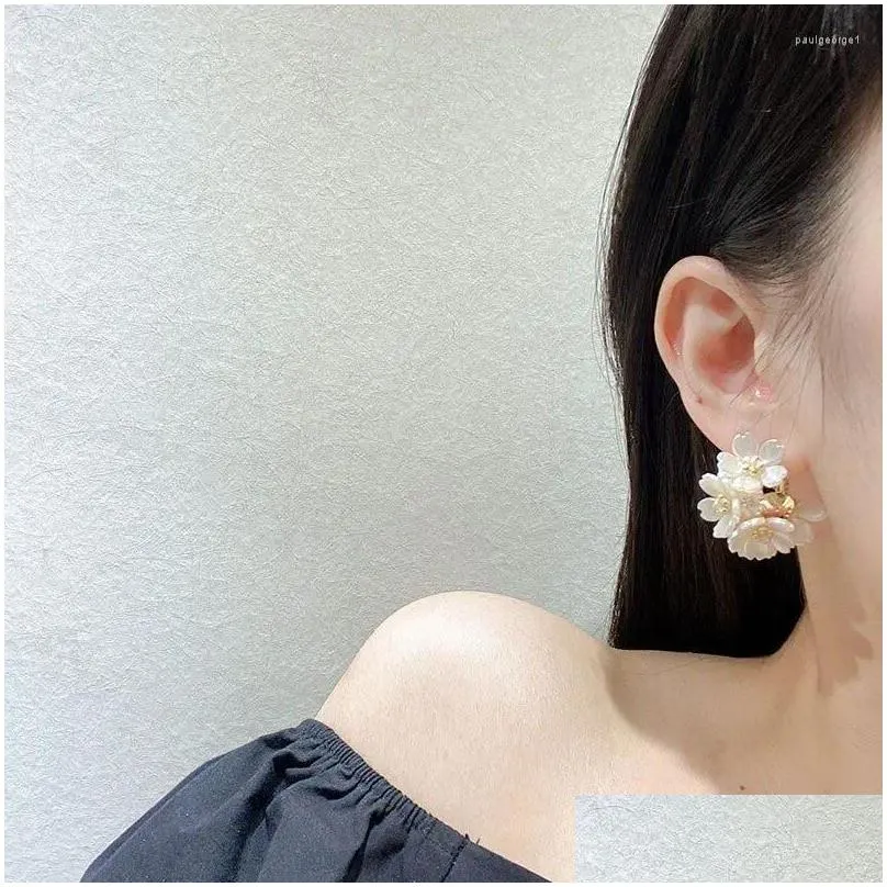 Hoop Earrings Fashion Pearl Flower Ear Stud For Women Korean Elegant Temperament Zircon Jewelry Wedding Jewellery Gift