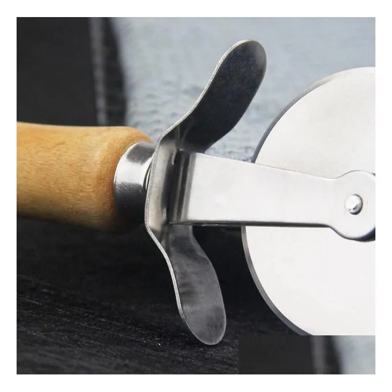 Other Kitchen Tools Round Pizza Cutter Tool Stainless Steel Confortable With Wooden Handle Knife Cutters Pastry Pasta Dough Kitchen Ba Dhfsv