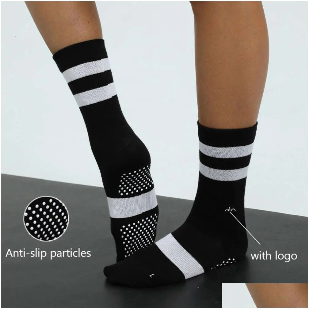 Lu Yoga Lemon Sports Socks Brand With Sile Non-Slip Wear-Resistant Comfortable Fitness Cycling Football Drop Delivery Dhotu