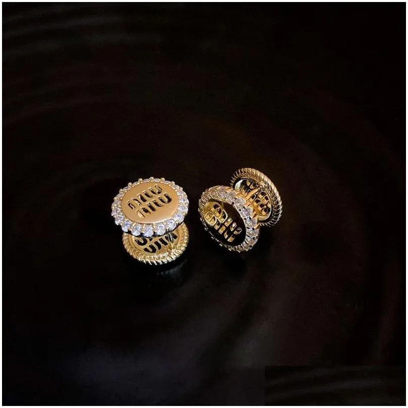 Charm Miu Gold-Plated Letter Earrings Feminine Personality New 2023 Designer Brand Trendy Small Button Fashion Jewelry Drop Delivery Dhmht