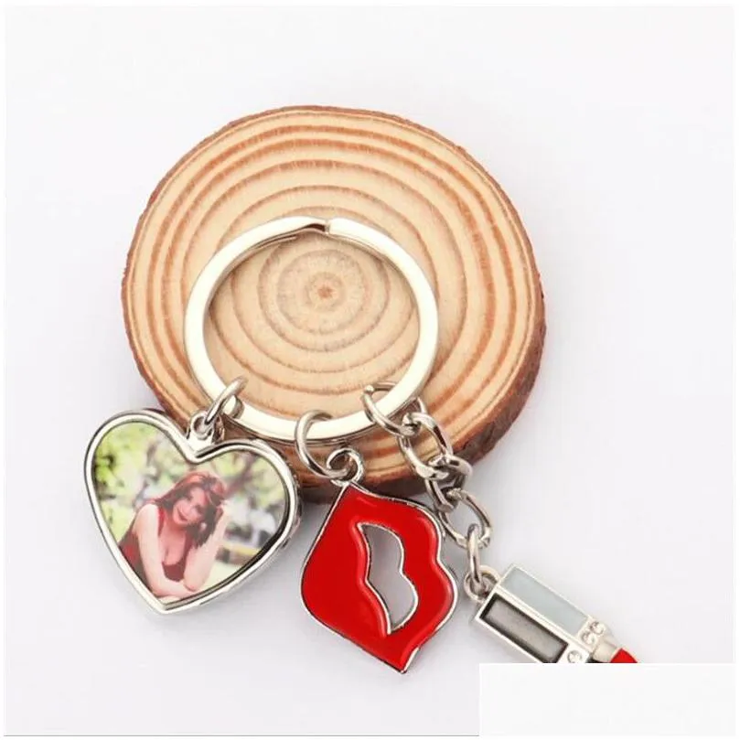 personalized red lips favor metal keychain sublimation lipstick keyring with diamond cosmetic decoration mini pendant fesival rra10891