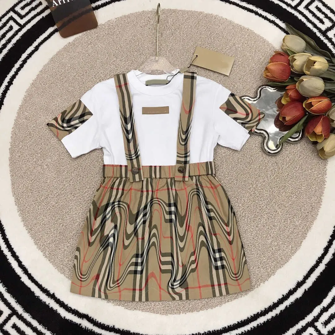 23ss kid sets skirt set kids designer clothes girls Round neck Pure lattice splicing Short sleeve T-shirt Check suspenders dress suit High quality baby