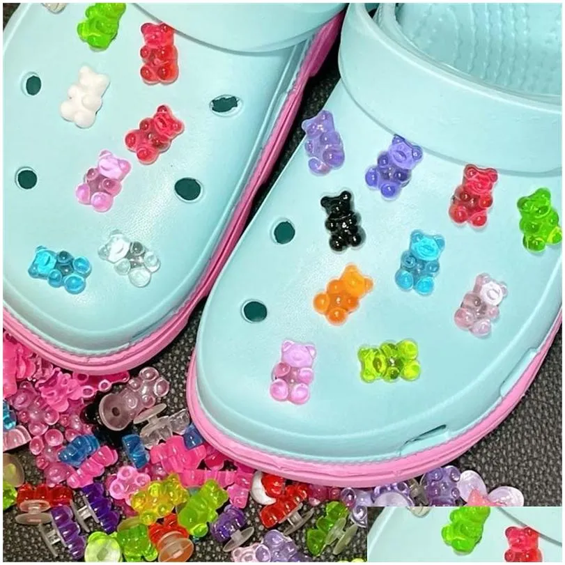 shoe parts accessories 50/120pcs candy bear childrens clog charms designer luxury clips charm pines clogs fit jibz wholesale 220909