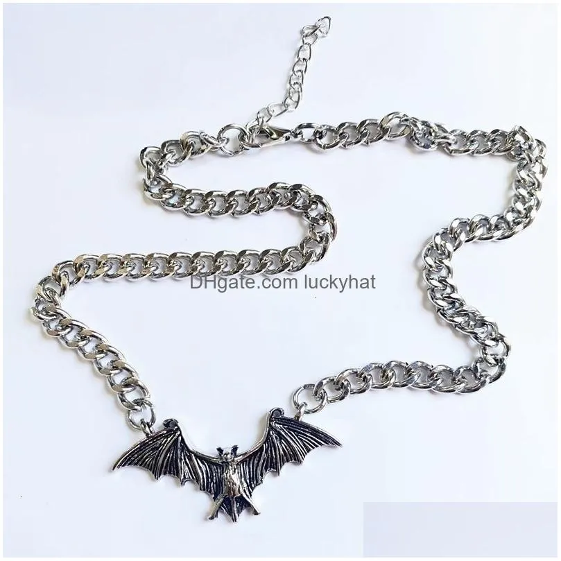 pendant necklaces fashion vintage punk gothic bat chain necklace for women animals choker halloween collar hip hop girls jewelry gift