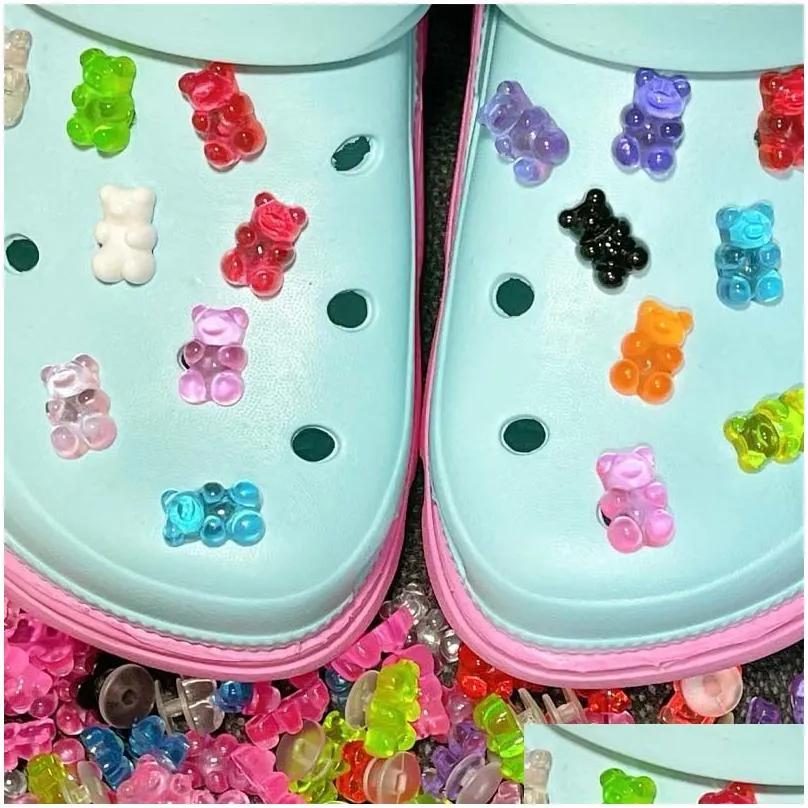 shoe parts accessories 50/120pcs candy bear childrens clog charms designer luxury clips charm pines clogs fit jibz wholesale 220909