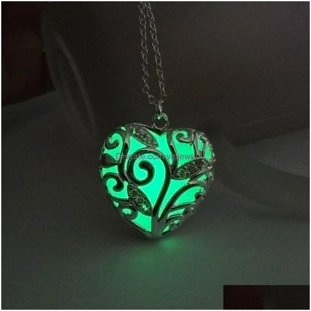 glow in the dark essentials necklace openwork flower heart aromatherapy oil diffuser lockets pendant necklaces for women fashion
