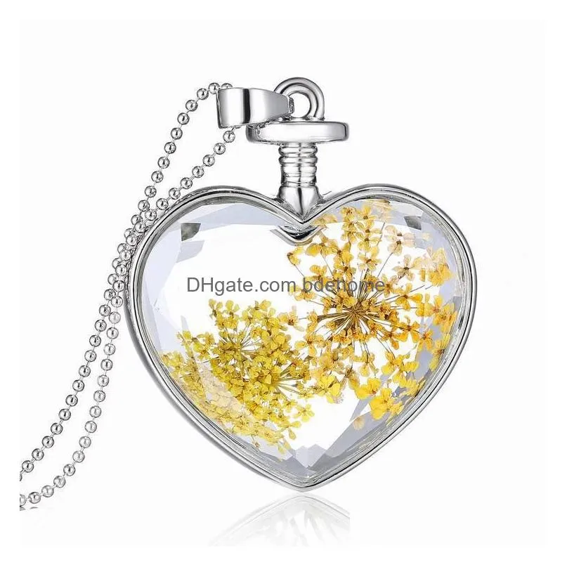 fashion dried flowers plant specimen bottle glass necklaces love heart pendants for women glass bottle locket party jewelry