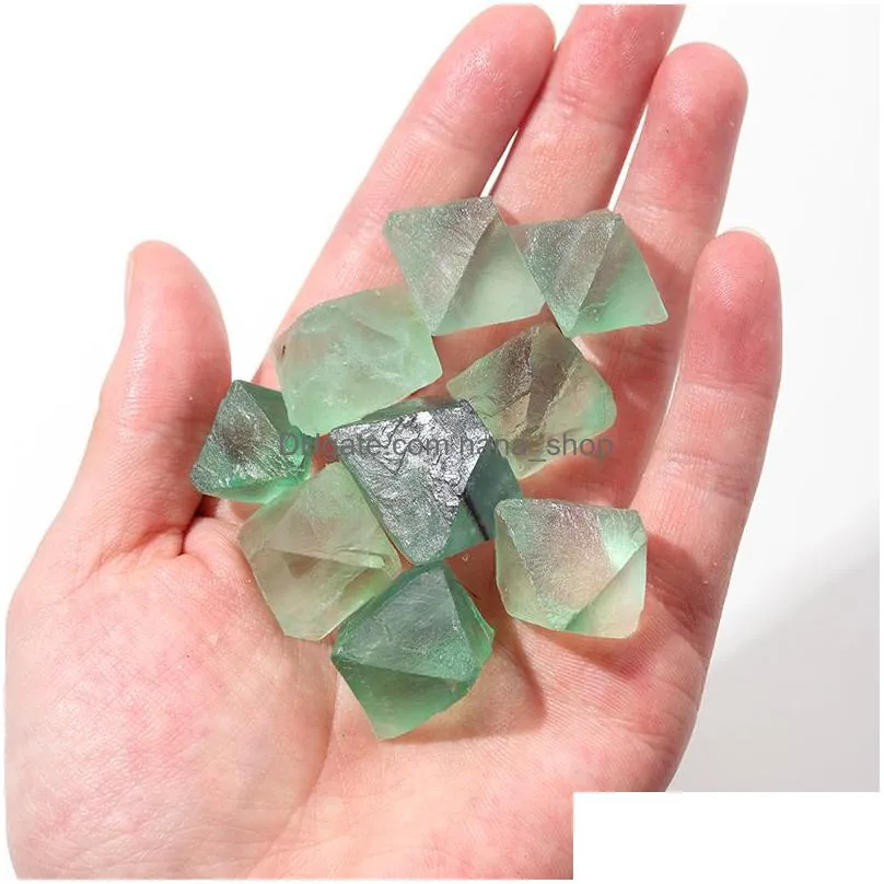 natural crystal original stone 1-1.5cm green fluorite ornaments quartz healing crystals energy reiki gem craft hand pieces living fish tank room