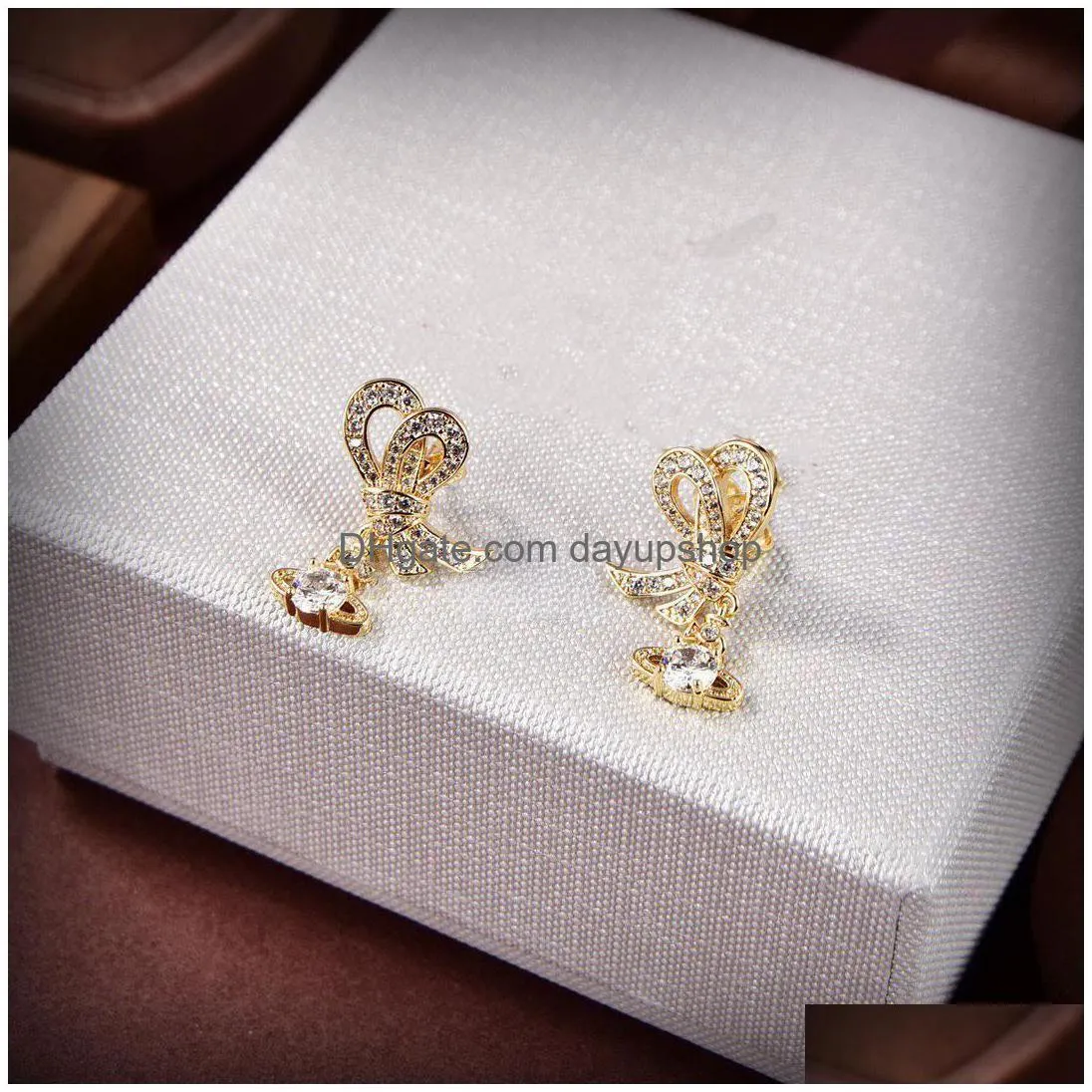 fashion designer brand stud earring for woman letter vivian diamond pearl gold hoop earing westwood women trend saturn earrings