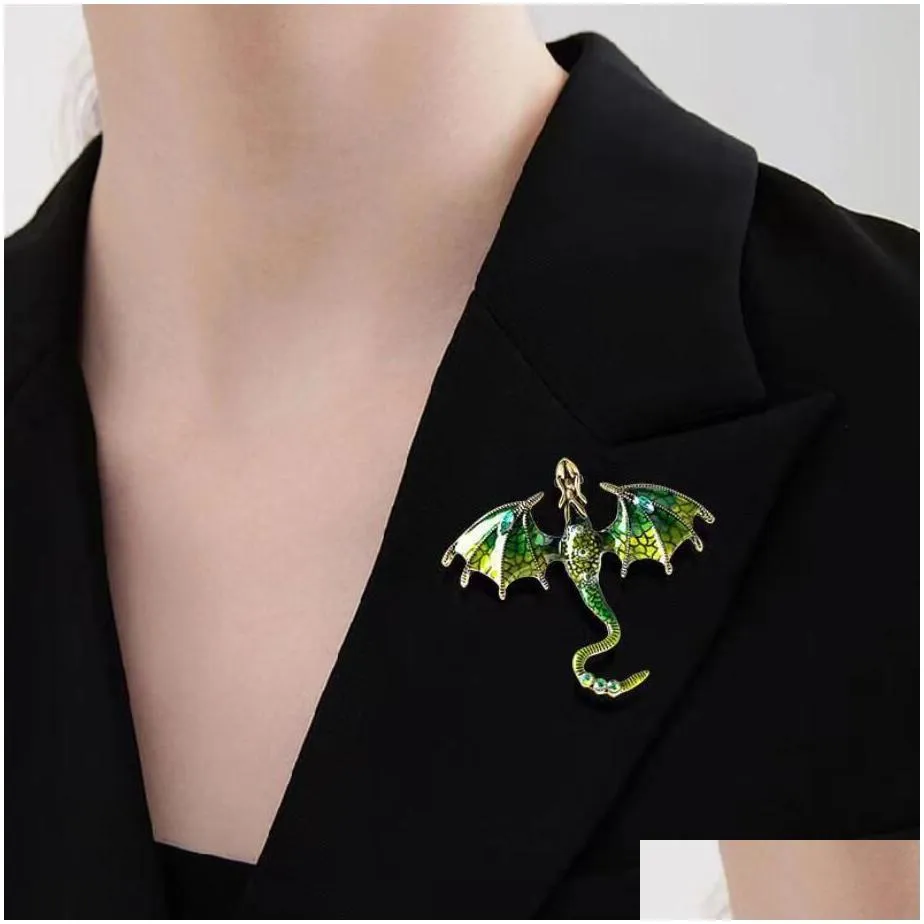 women vintage enamel cartoon fly dragon brooches pendant men rhinestone flying legand animal coat accessories brooch pins