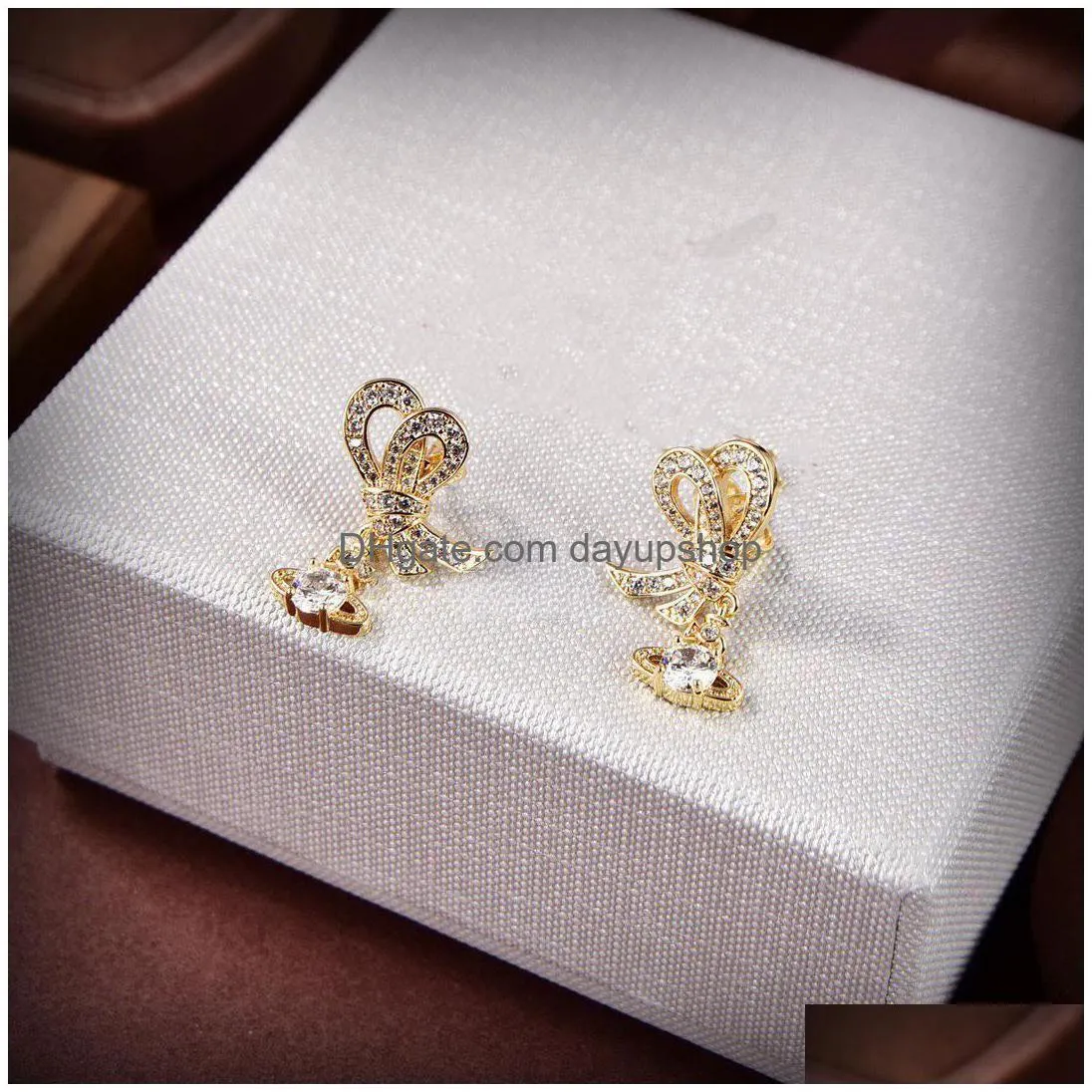 fashion designer brand stud earring for woman letter vivian diamond pearl gold hoop earing westwood women trend saturn earrings hgdff