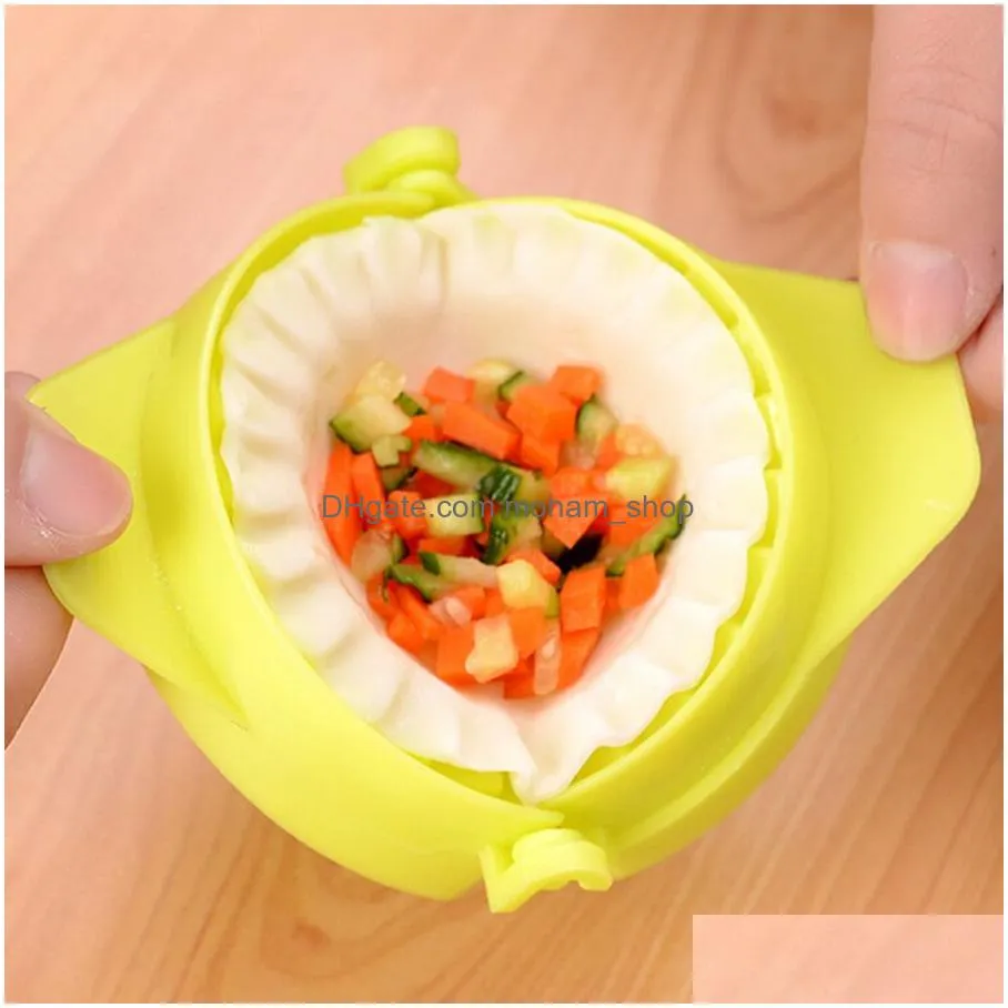 wholesale creative kitchen accessories diy dumplings tools dumpling jiaozi maker device easy dumpling mold clips cozinha dh0615 t03